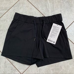 Lululemon on the fly short